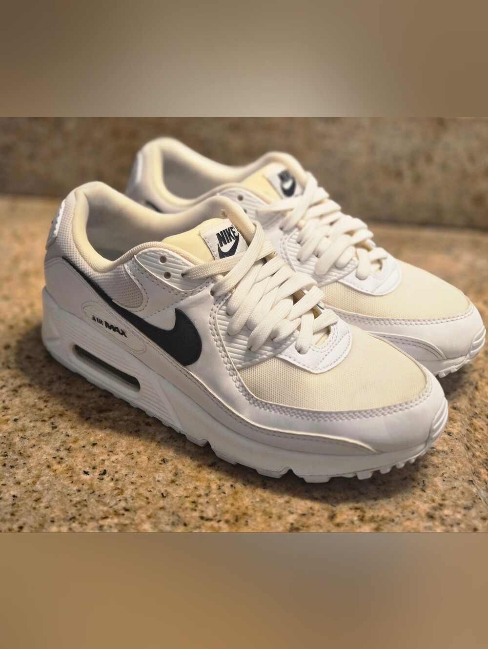 Nike Air Max White  Sneakers with Black Swoosh Womens 9 - Picture 15 of 16